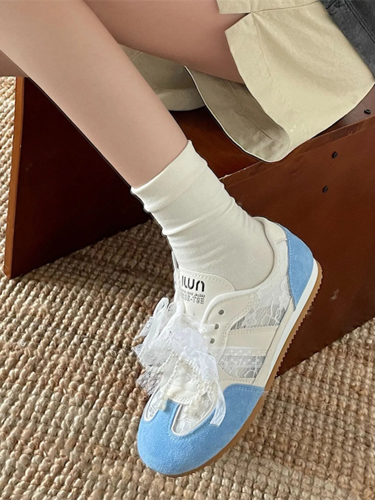 Vintage Lace Ribbon Sneakers