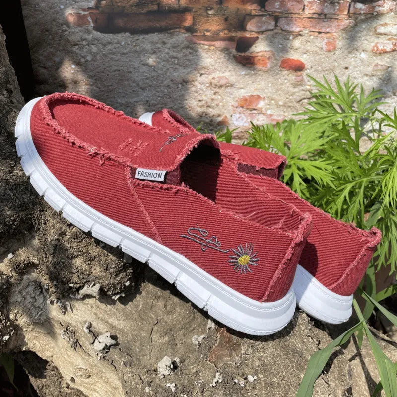 Raw Edge Round Toe Embroidery Flat Slip-Ons